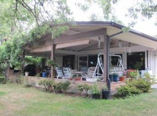 9075 NW Cornell Rd, Portland, OR 97229