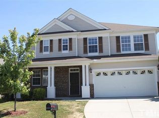 221 Edgecroft Way, Fuquay Varina, NC 27526