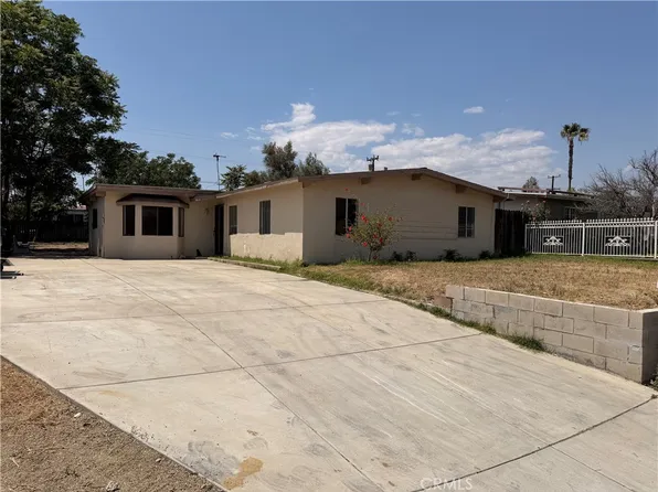 9762 Williams Ave, Bloomington, CA 92316