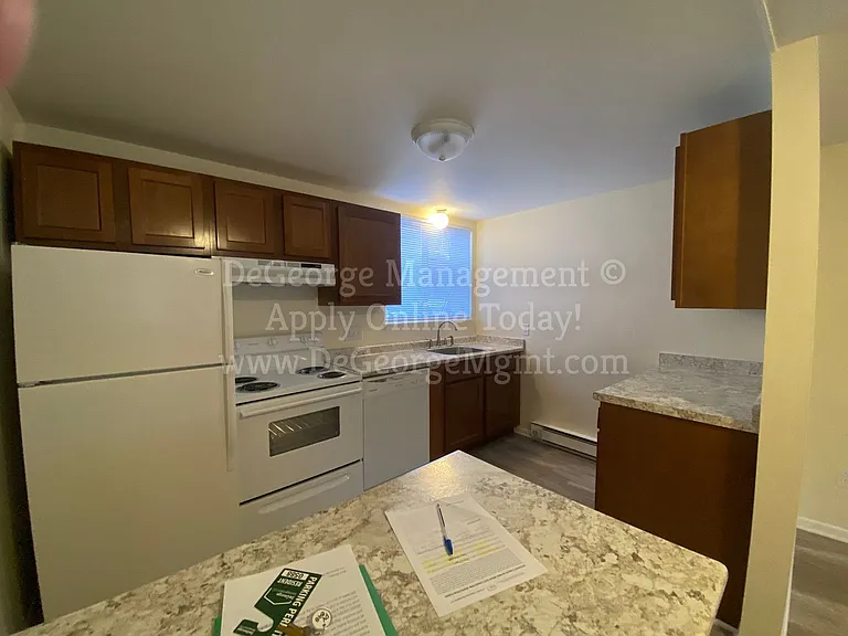 Parkview Apartments — Photo 5