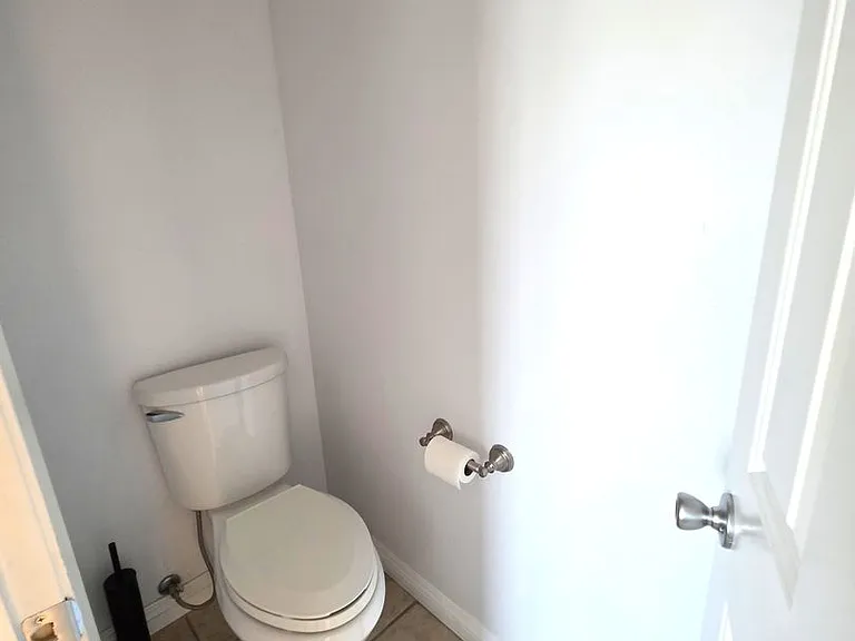 8531 Tyler St — Photo 32