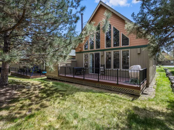 8811 Cliff Swallow Dr, Redmond, OR 97756