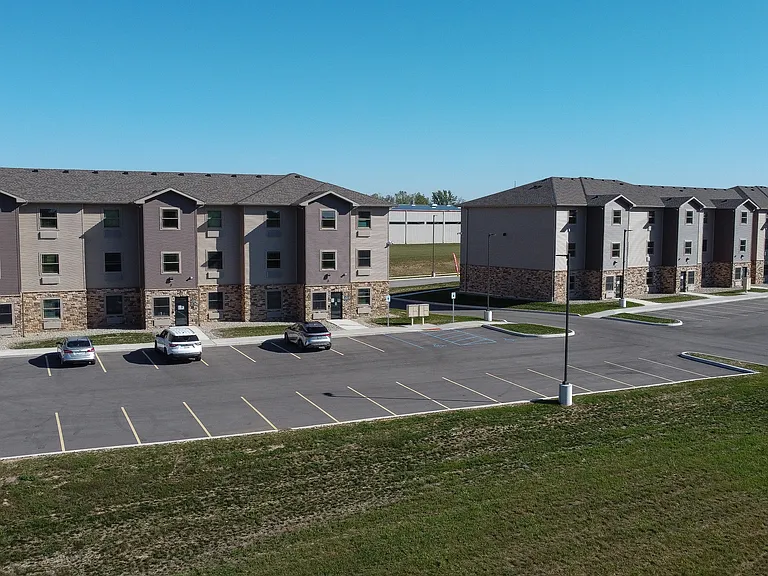 Crossroads Place Apartments — Photo 88