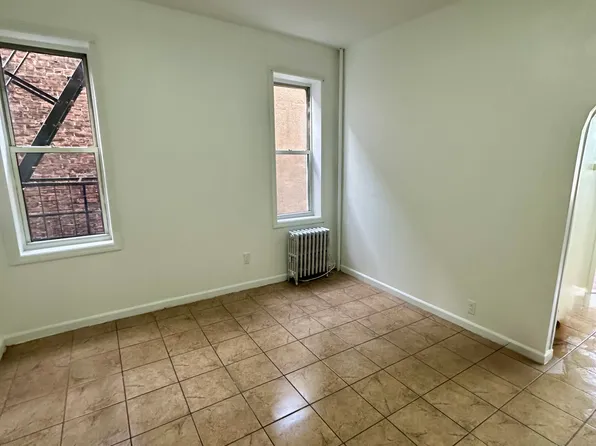418 56th St APT 8, West New York, NJ 07093