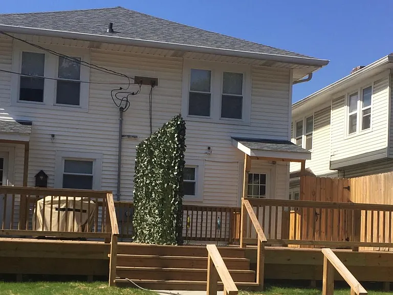 Huge, Private Deck off the parking area.