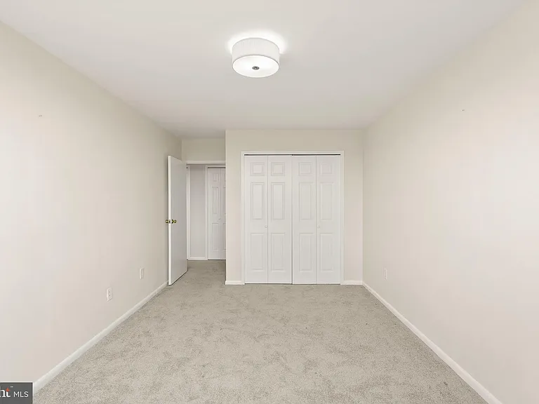 6621 Wakefield Dr #913 — Photo 28