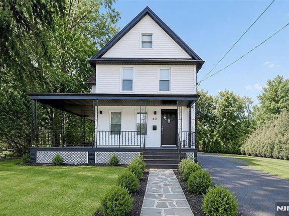 2nd image of 40 Grant Avenue
