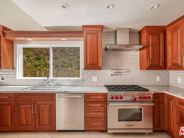 17309 Avenida De La Herradura — Photo 14