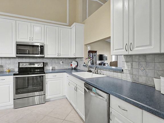 5th image of 6239 Caladium Road