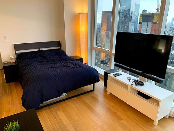 4th image of 885 6th Ave APT 41A