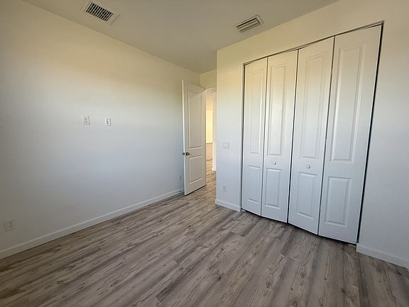 4th image of 136 Pullman St #136