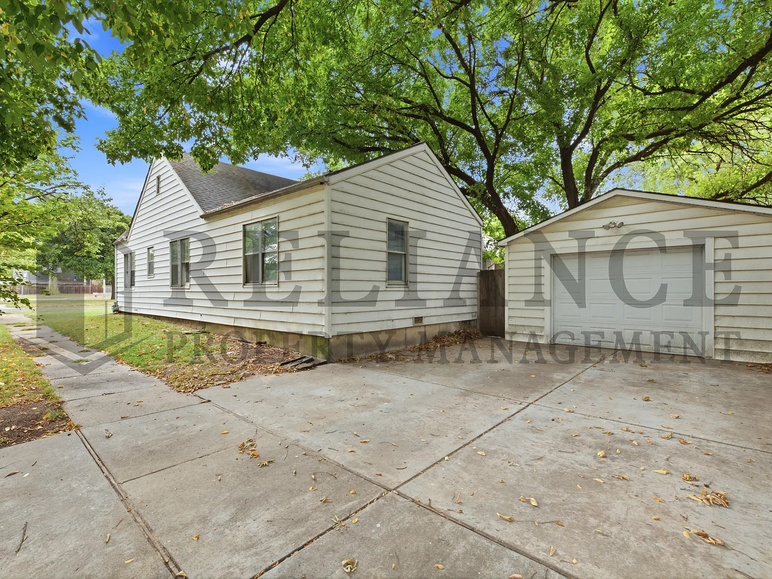703 South Grove Dr - 1 — Photo 4