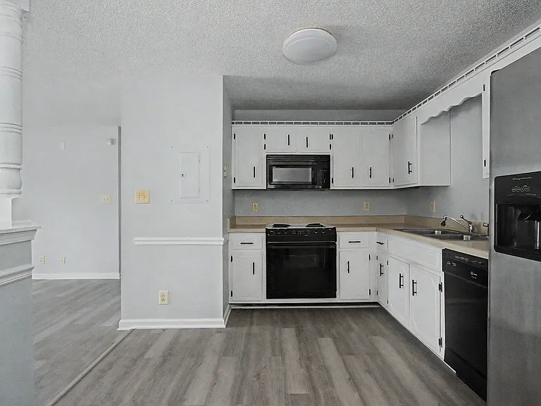 410 Jack Miller Blvd #A — Photo 11