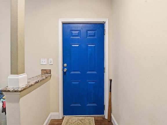 4th image of 3883 SW 165th Avenue Rd