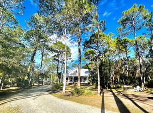 66 Waddell Rd, Apalachicola, FL 32320