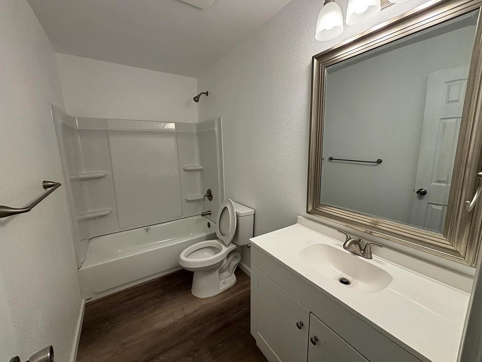 3 bed, 1650 sqft, $1,700 — Photo 2