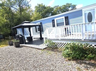 19 Mobile Lane, Toms River, NJ 08755