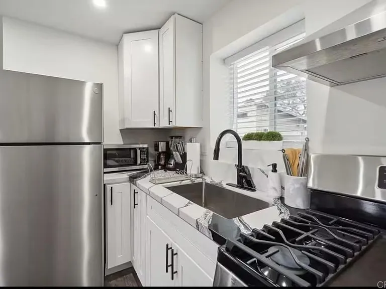 2032 Kearney Ave — Photo 5