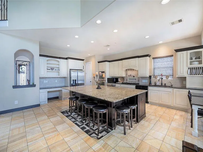 25207 Springwood Lake Dr — Photo 18