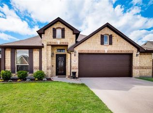 301 Burnett Dr, Lavon, TX 75166