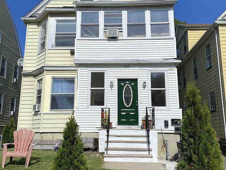 1st image of 65 Montague Pl Floor 3