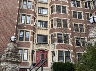 993 Memorial Dr APT 401, Cambridge, MA 02138