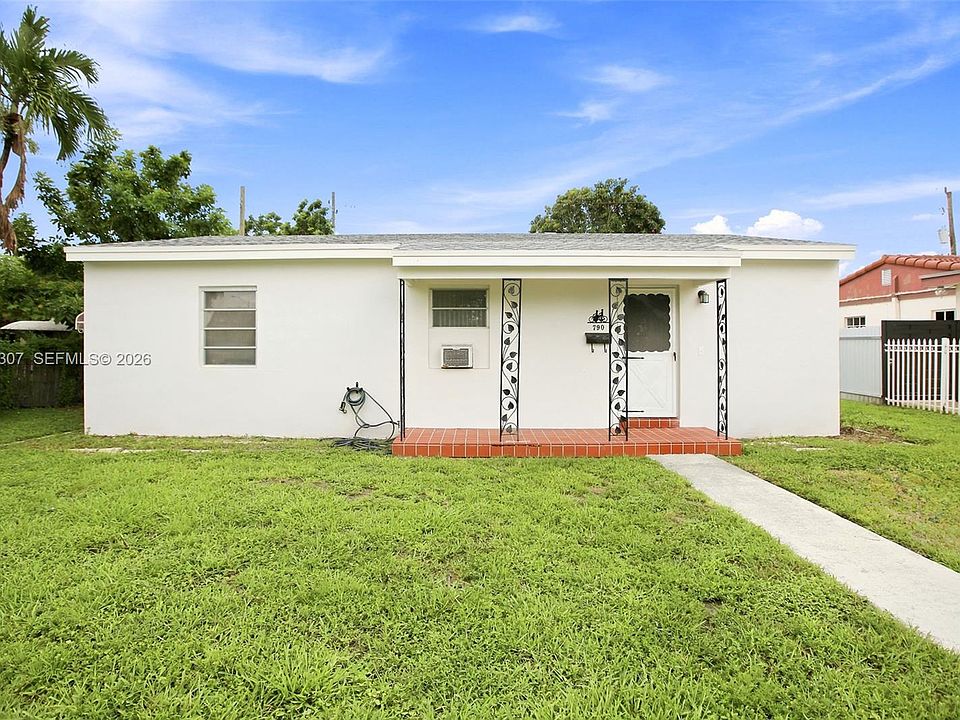 1st image of 790 E 6th Pl