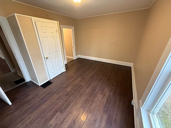 4th image of 297 N Pleasant St #1