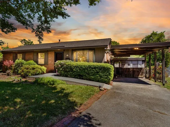 4415 Harford Cir NW, Roanoke, VA 24012