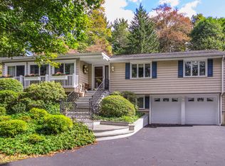 601 Douglas Rd, Chappaqua, NY 10514