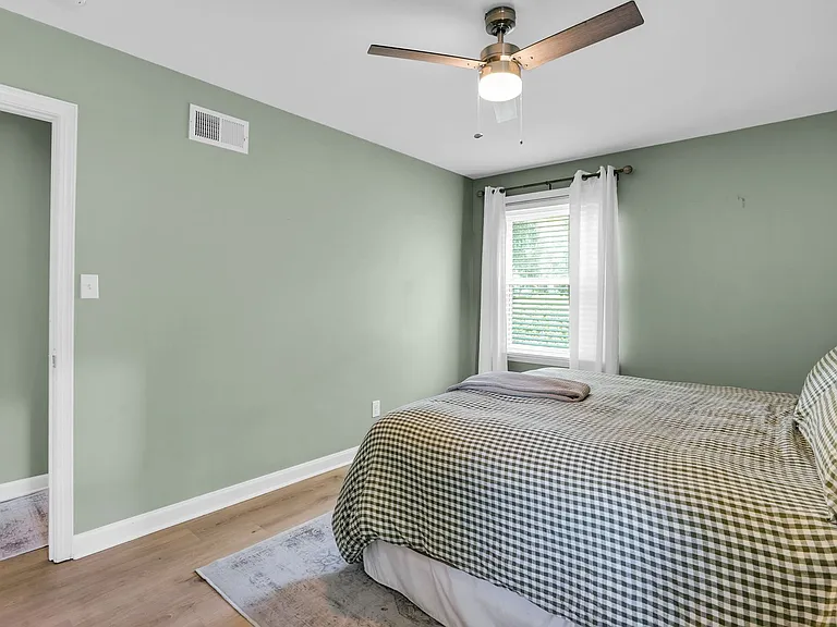 9 Hillyer Dr — Photo 35