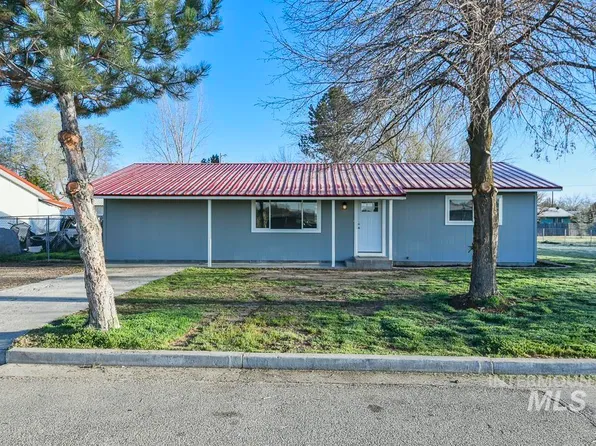 126 Myrtle St, New Plymouth, ID 83655