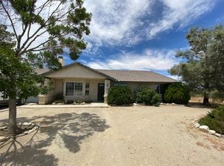 12928 Vincent Ln, Phelan, CA 92371
