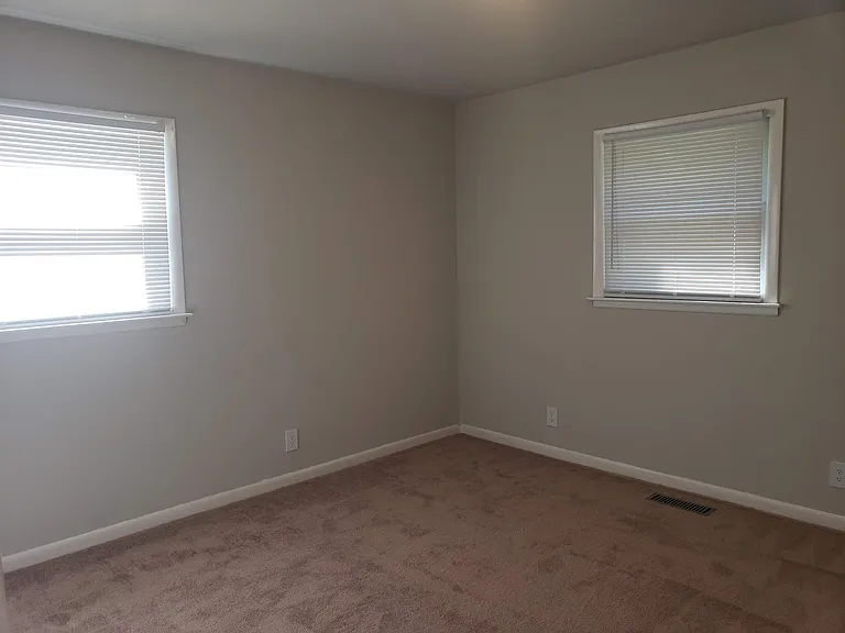 3312B Niagara Dr — Photo 11