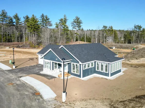 93 Whispering Pines Place #12, Conway, NH 03860