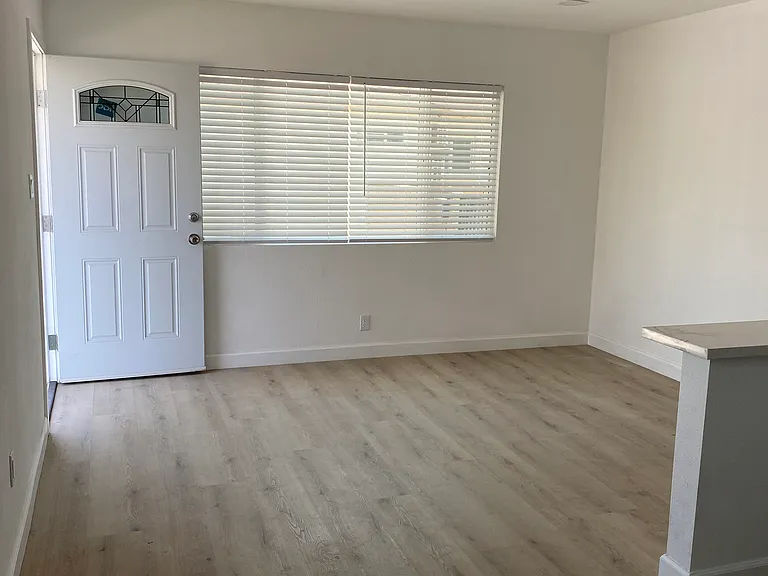 10920 Lillian Ln — Photo 16