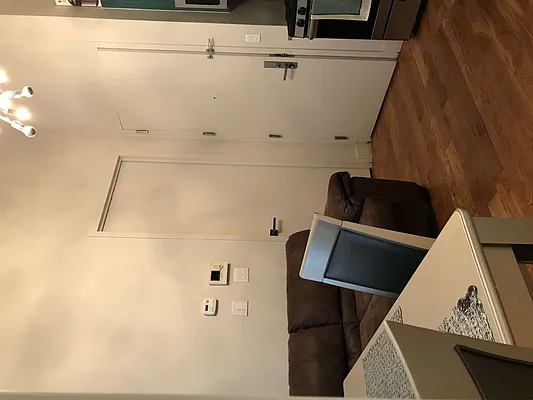 Rented by Manhattan Management LLC | media 39