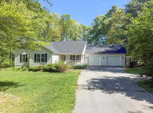 329 Hilltop Dr, Crossville, TN 38555