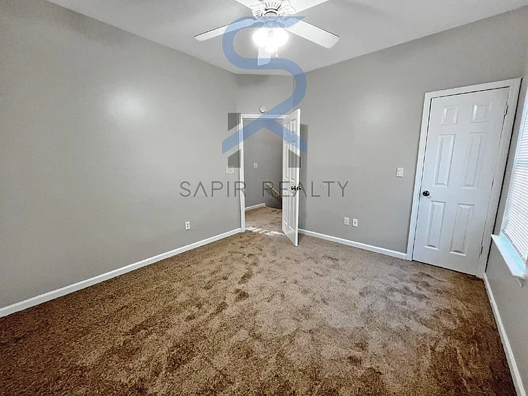 221 Fletcher St SW — Photo 7