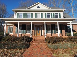 590 Ashmoor Ln, Lexington, NC 27295