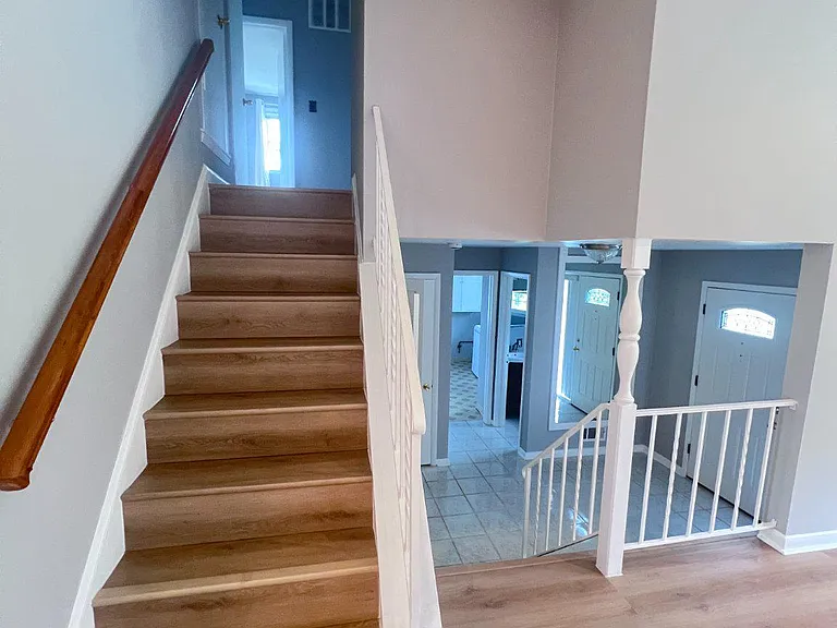 8407 Thornton Rd — Photo 13