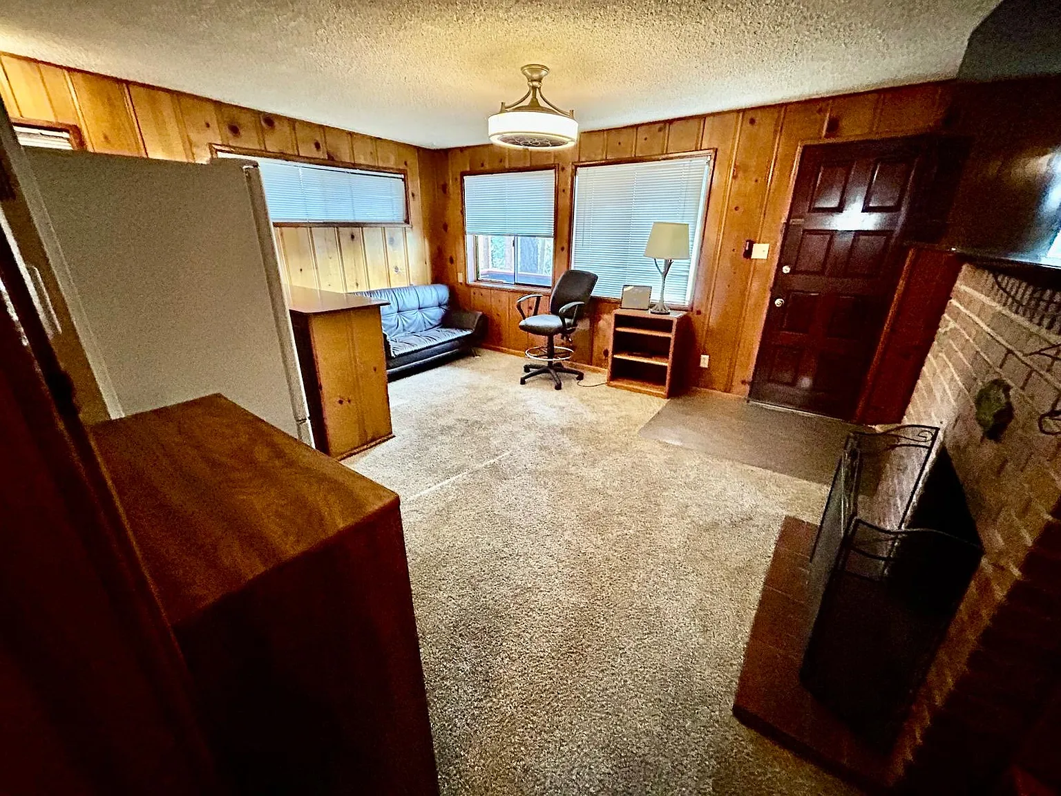 1 bed, 425 sqft, $1,900 — Photo 2