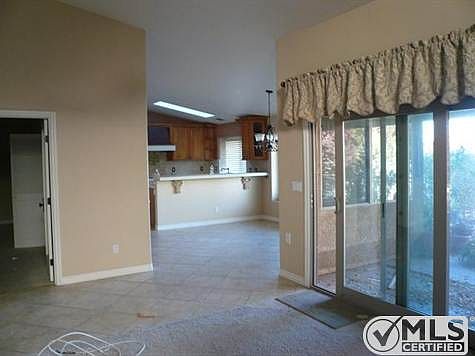 5th image of 18510 Niagara Dr
