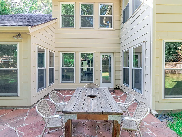 10 Coralvine Ct — Photo 32