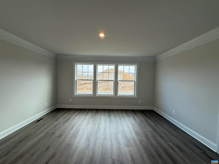 1362 Laconia Ln — Photo 13