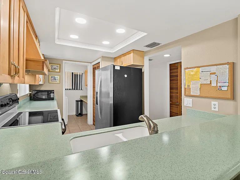 8494 Ridgewood Ave #4206 — Photo 12