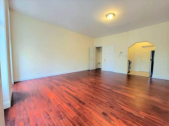 2nd image of 312 W 87th St APT 4C