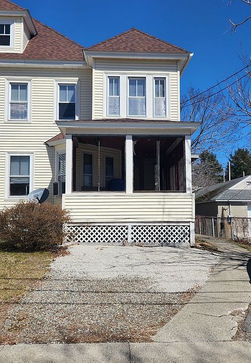 1st image of 39B Pleasant St #582a46a5e