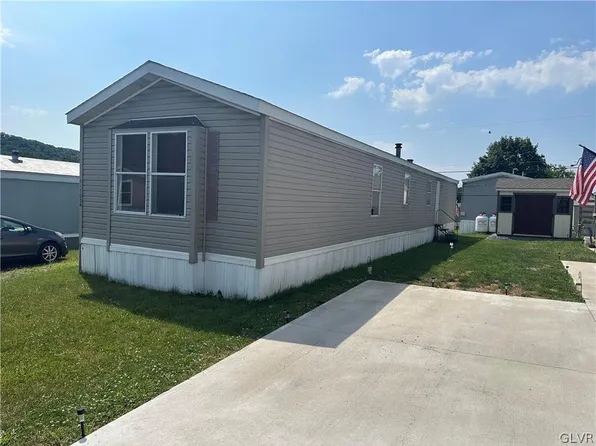 1034 Birch St, Laurys Station, PA 18059