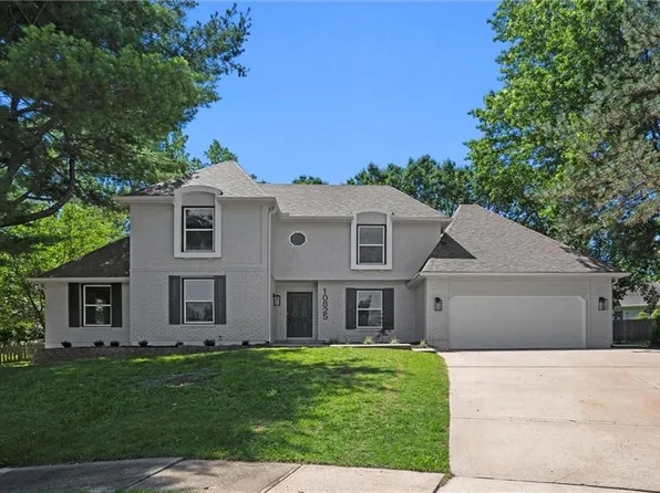 10825 Cody St, Overland Park, KS 66210